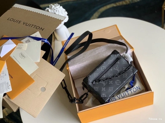 Affordable MINI VUITTON LOUIS TRUNK SOFT 0727